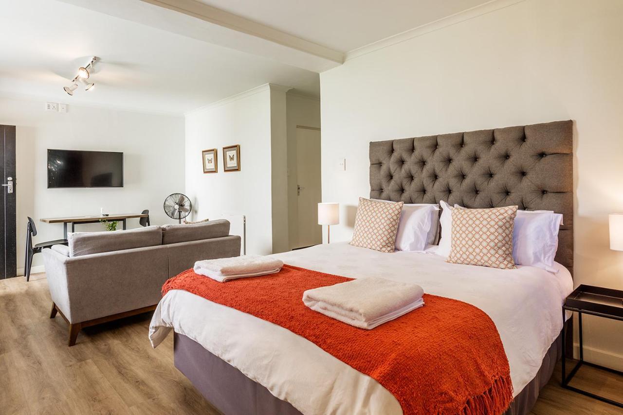 Oak Manor Hotel Кейптаун Екстериор снимка